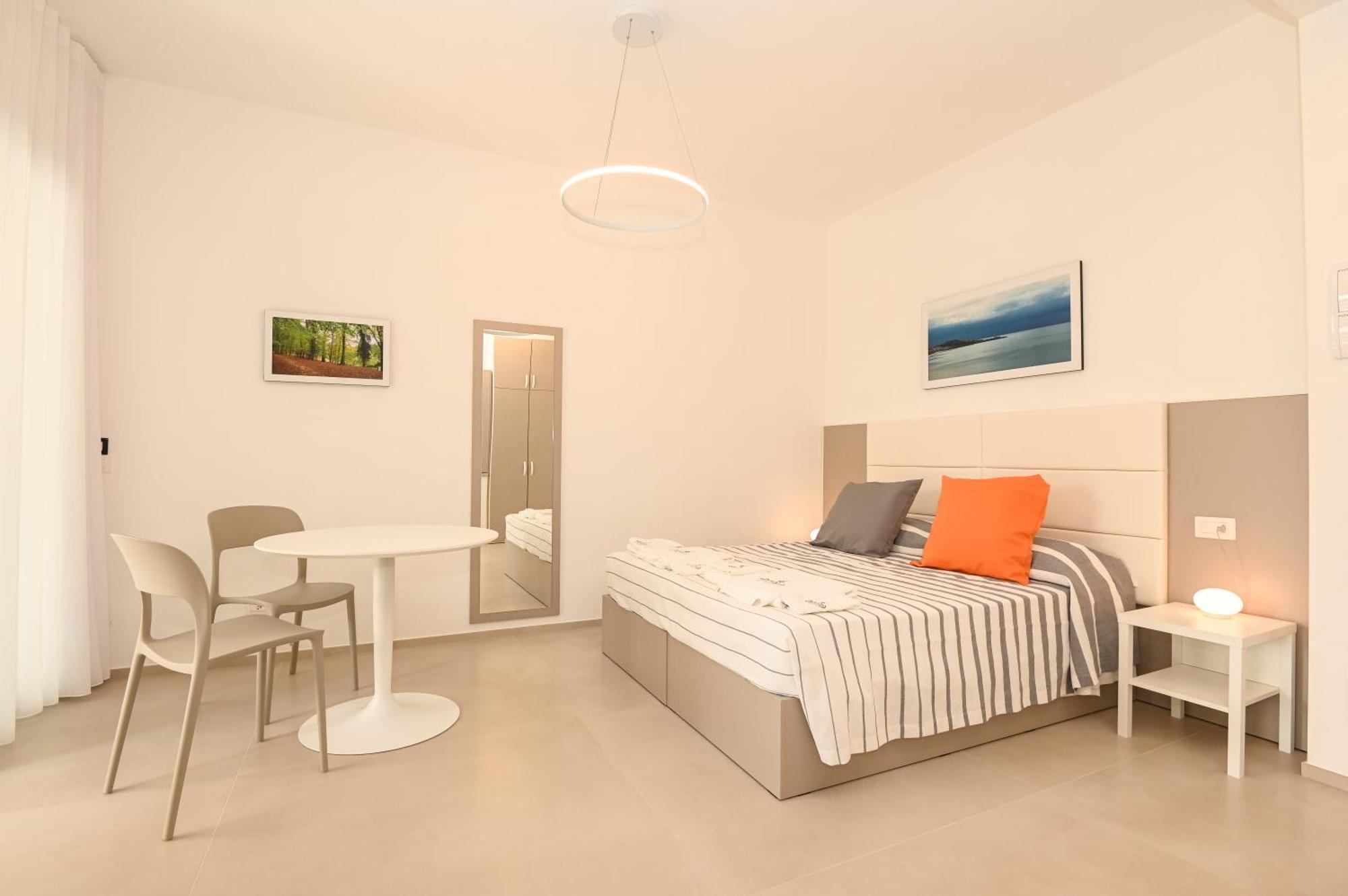 Agora Vieste Rooms & Apartments Exteriör bild